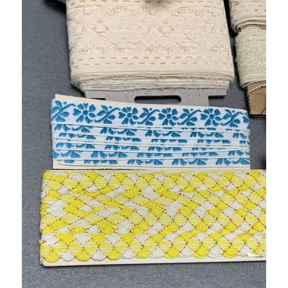 52 Yards Vintage Lace & Trim Assortment - Picture 2 of 10